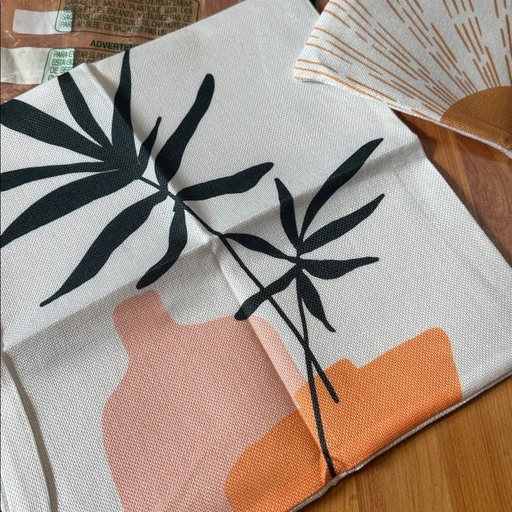 NWOT 4 pc boho pillowcase‎ covers zip closure square throw plant designed decor
